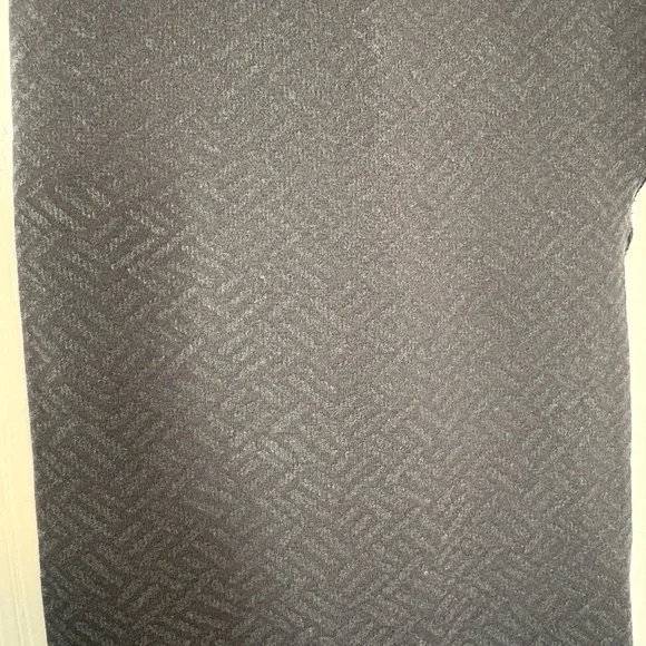 Women’s Title Nine Spark 2.0 Seamless Leggings Large Black Herringbone NWOT - Picture 2 of 5